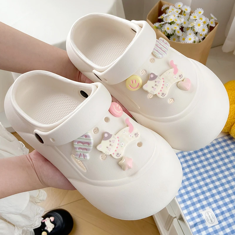 春笑女生厚底洞洞鞋可爱小猫鞋花外穿夏季沙滩包头凉拖居家防滑