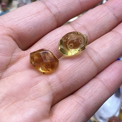 水晶水晶未镶嵌一****?水晶
