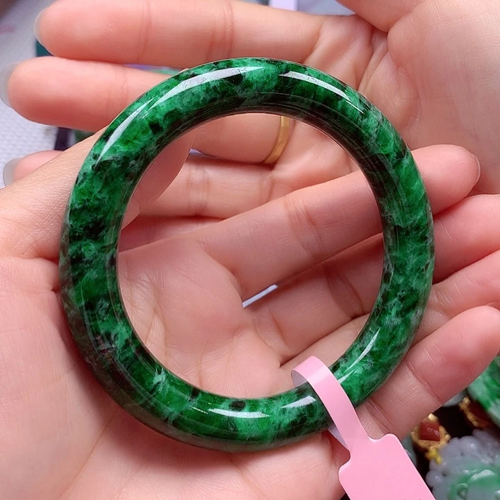 翡翠未镶嵌手镯翡翠