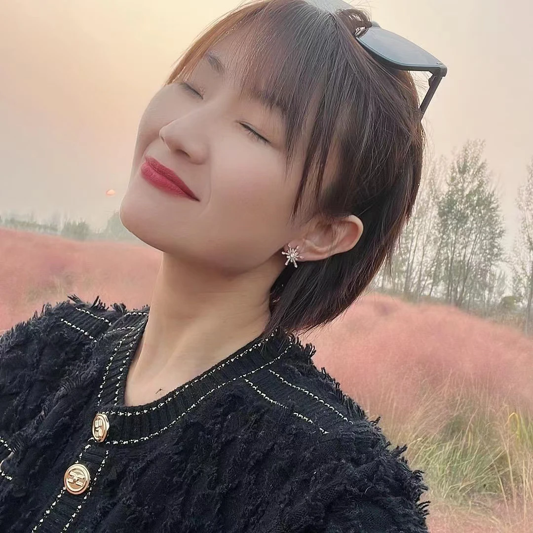 小香羊绒圆领系扣开衫剪毛工艺外套