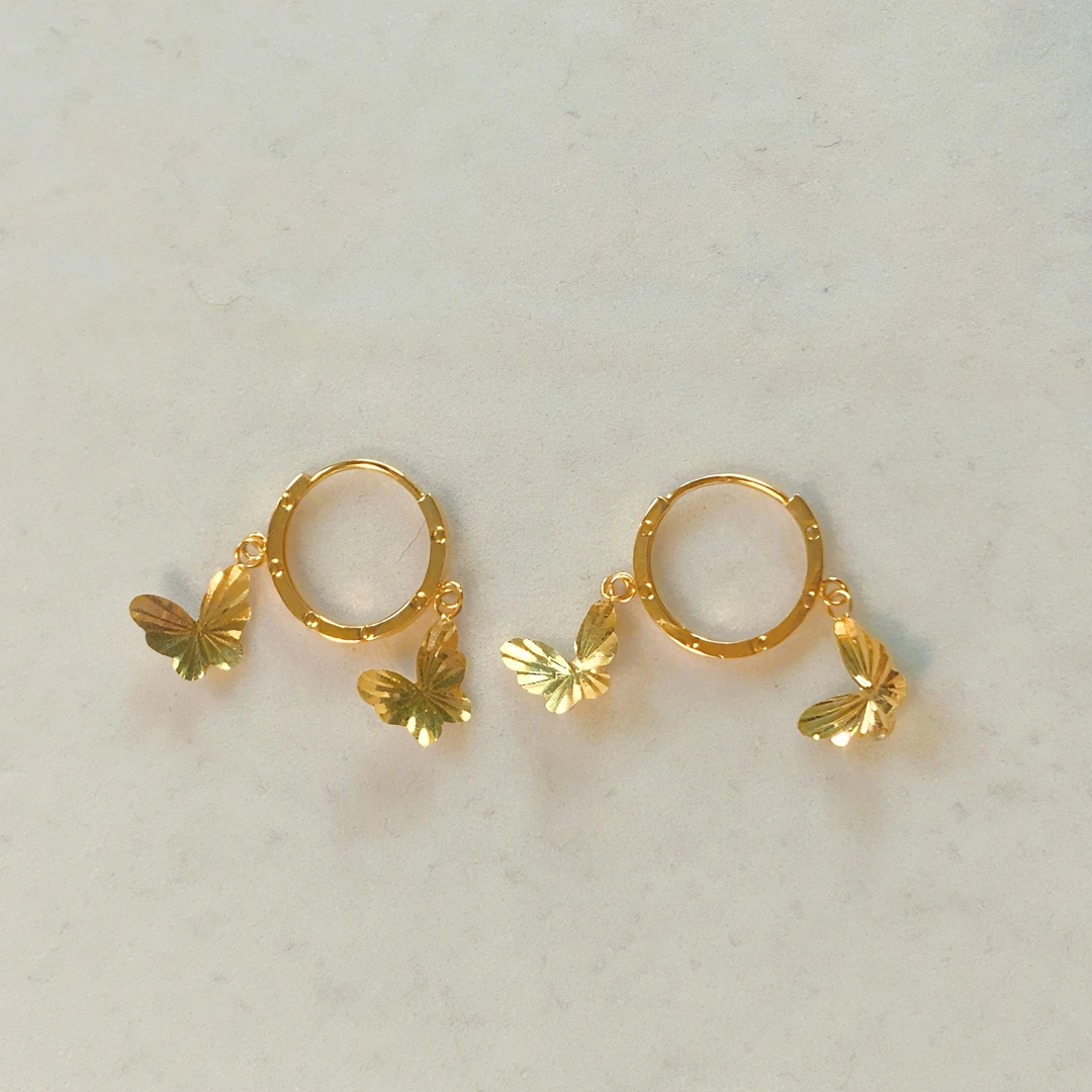 【子萱珠宝】18K金单色蝶光萦绕耳环