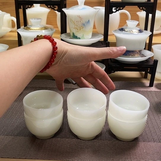 瓷片丝****艺咯来咯健健康康快快乐乐