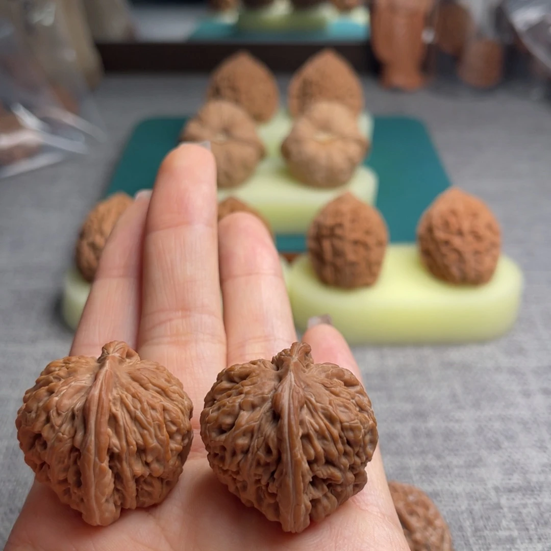 吊坠文玩核桃左**速33楼子全品