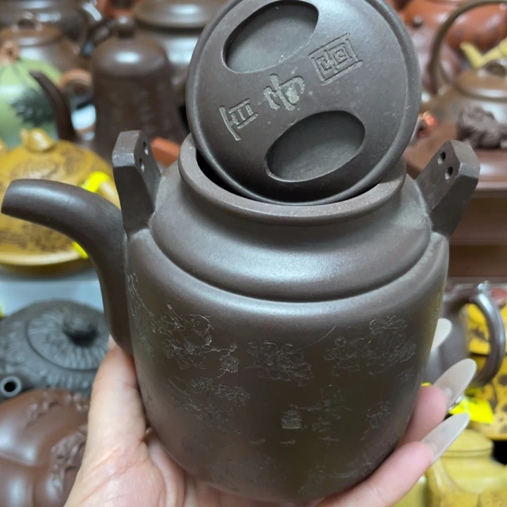 痞***坏茶壶紫砂紫砂艺术作品