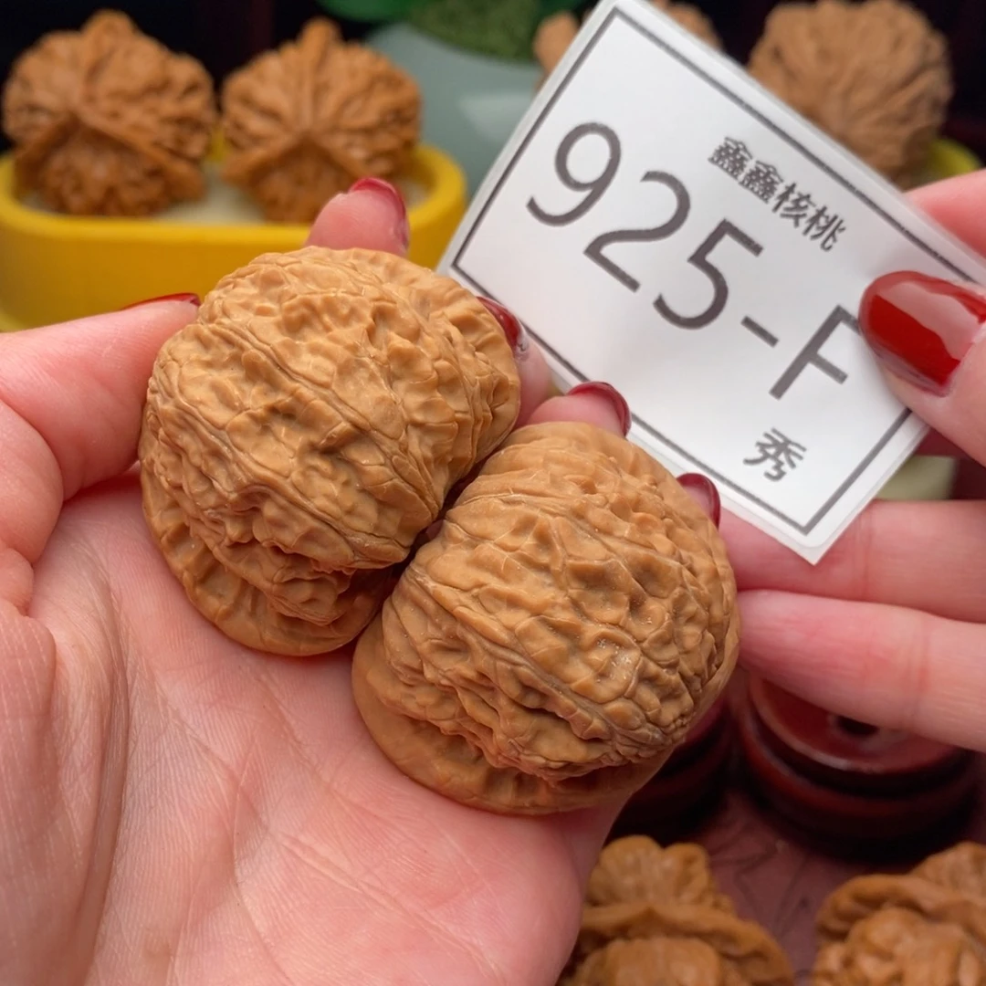 文玩核桃把件白狮43