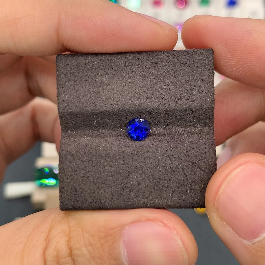 蓝宝石裸石52分正圆全净色标皇家蓝