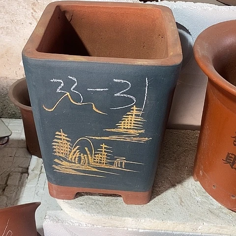 紫砂中国宜兴紫砂花盆，