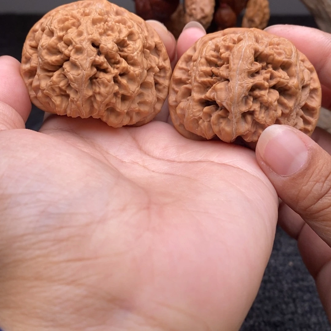 把件文玩核桃49大粗筋