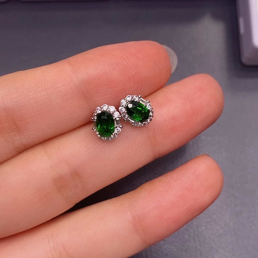 银S925镶嵌透辉石耳钉