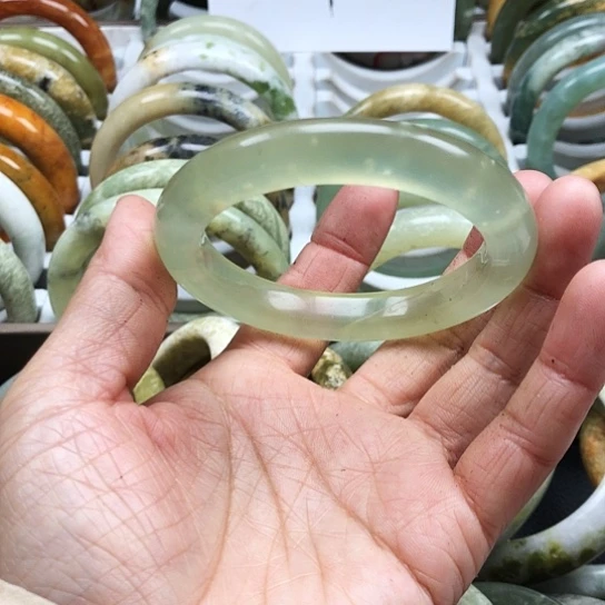 蛇纹石玉手镯未镶嵌萱*