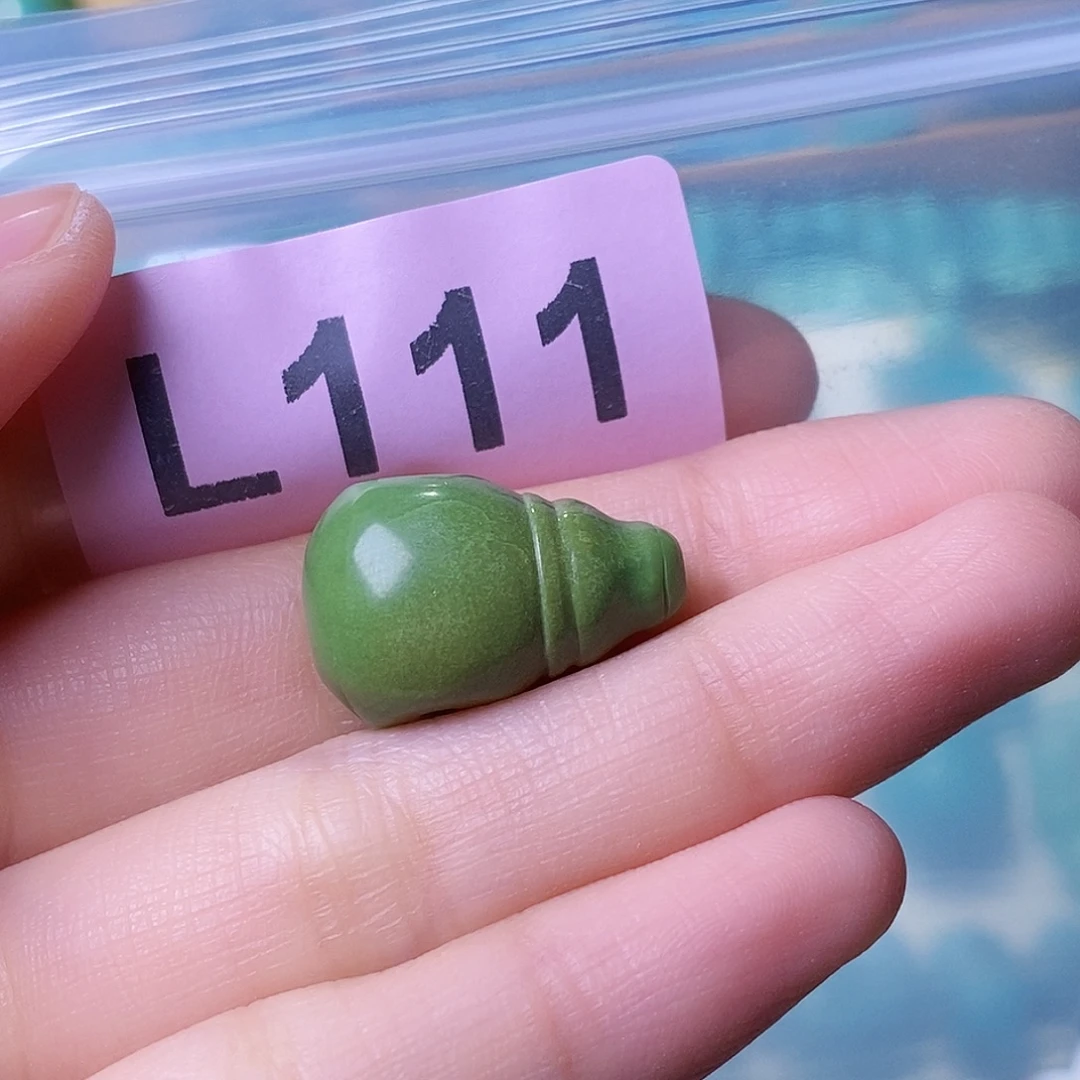 科***比十堰原生态绿石头特色手工配饰