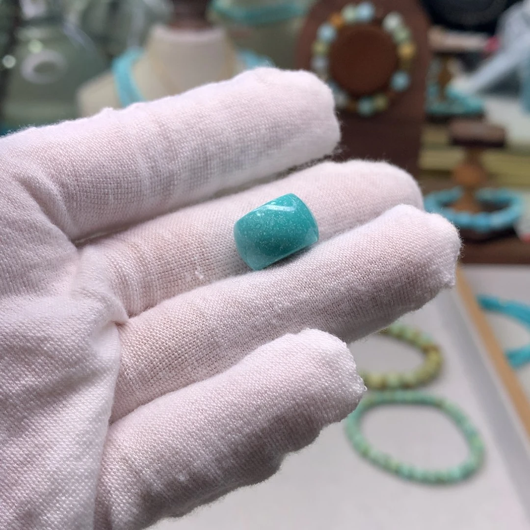 绿松石配饰未镶嵌