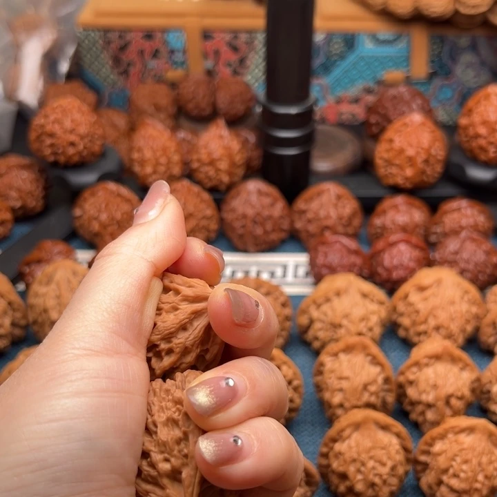 桃核吊坠太*个哥哥哥哥