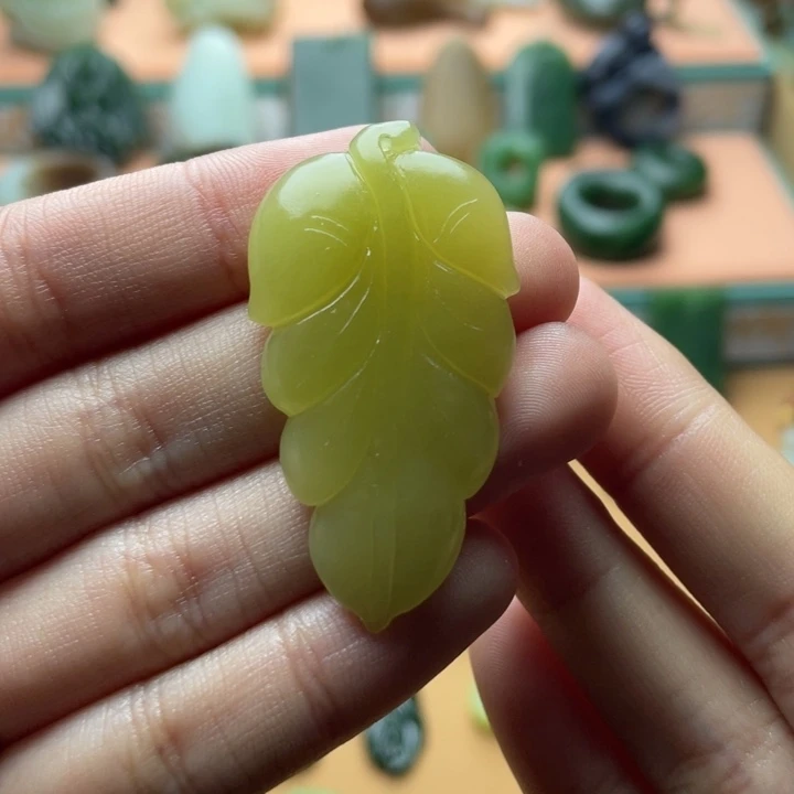 【闪购商品】和田玉颈饰未镶嵌✨****?