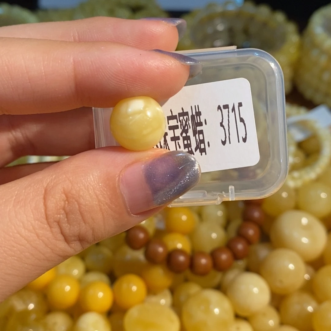 琥珀未镶嵌珠宝奇石3715