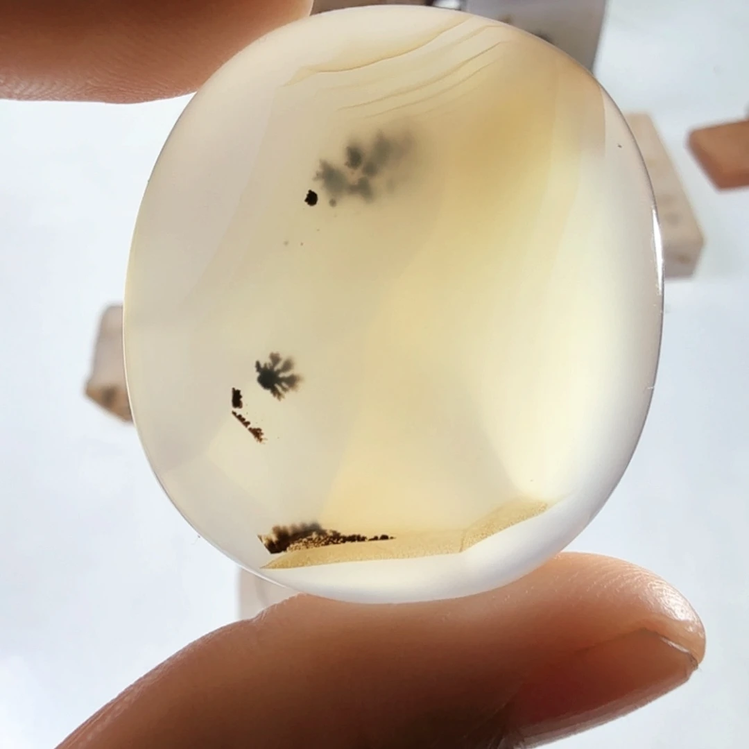 玛瑙/玉髓未镶嵌珠宝半成品