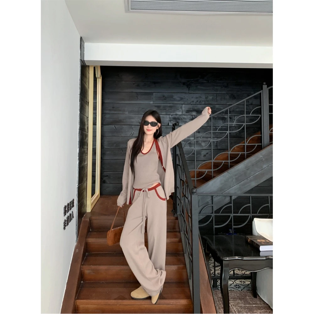 早秋新款韩系撞色针织修身背心女外搭开衫上衣百搭休闲裤三件套装