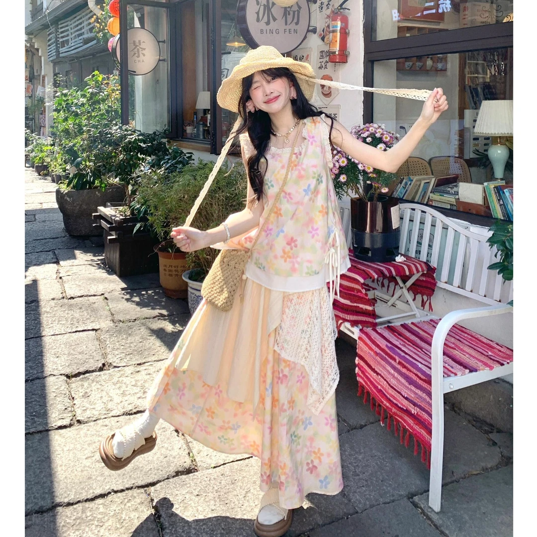 楞之岛2025夏新款彩虹碎花印花套装蕾丝背心上衣拼接古着感半身裙