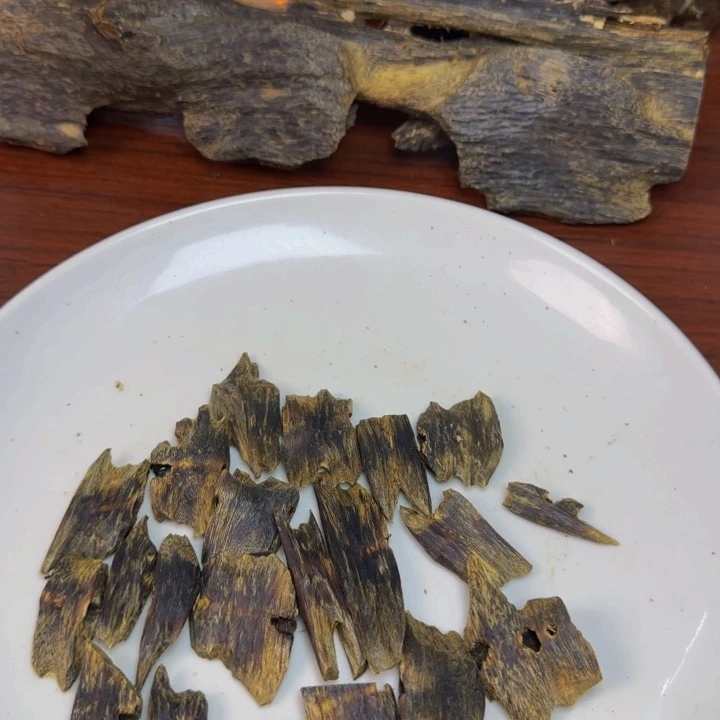 沉香沉香碎屑核**驴陆河块料多样性发货