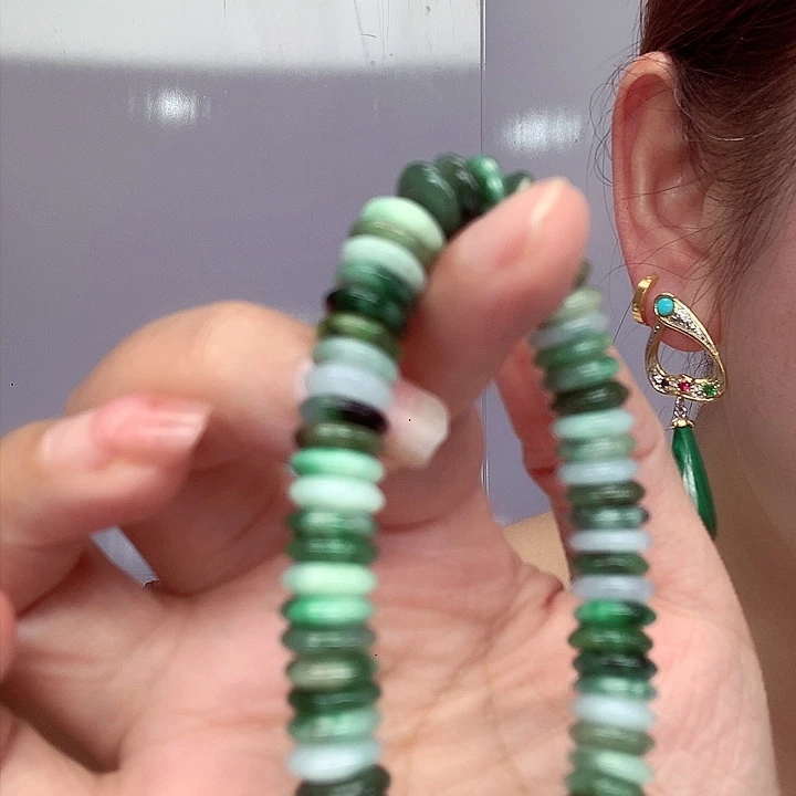 翡翠颈饰未镶嵌翡翠