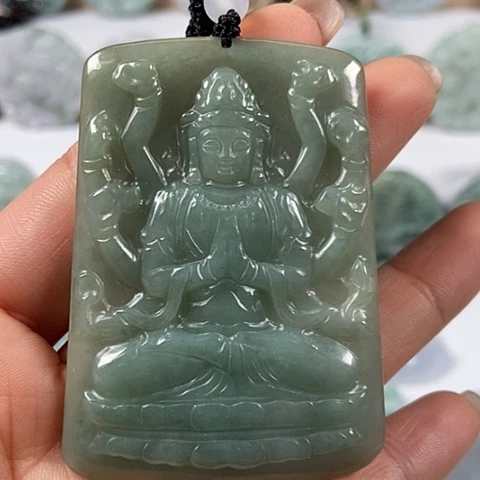 翡翠颈饰未镶嵌千手观音福利