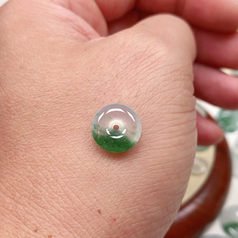 【闪购商品】翡翠未镶嵌吊坠(不含链)