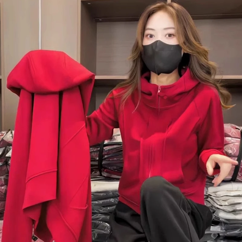 韩系慵懒风短款红色卫衣外套女春秋2025新款休闲运动连帽开衫上衣