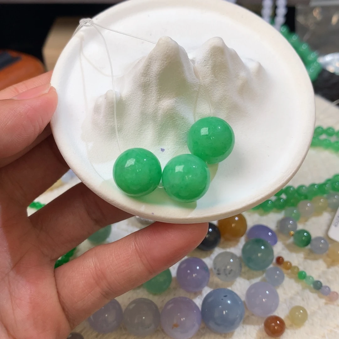 翡翠散珠13mm阳绿单珠