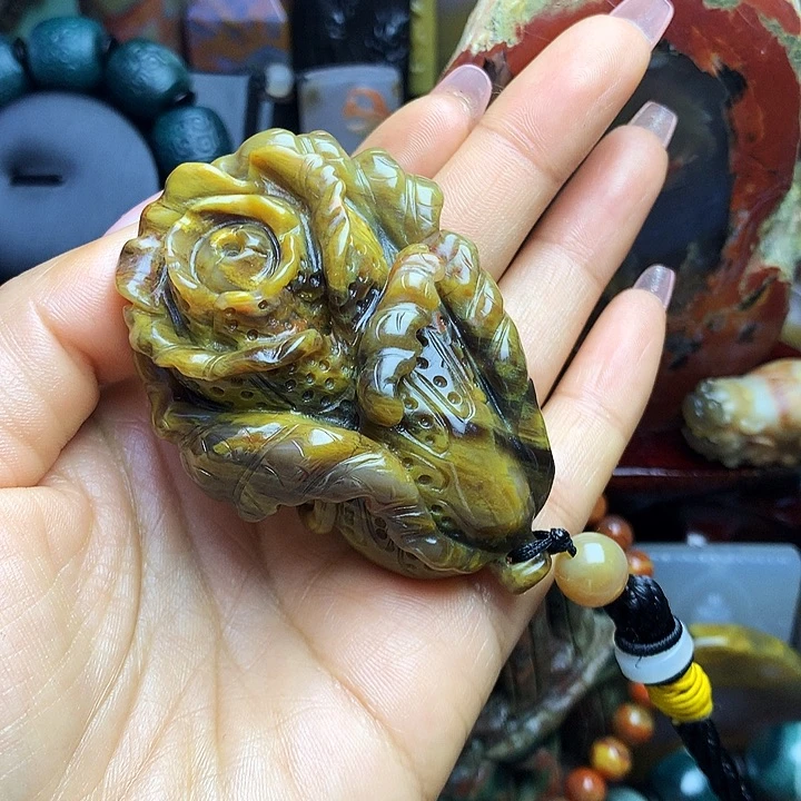 硅化玉未镶嵌吊坠(不含链)玉白菜手把件