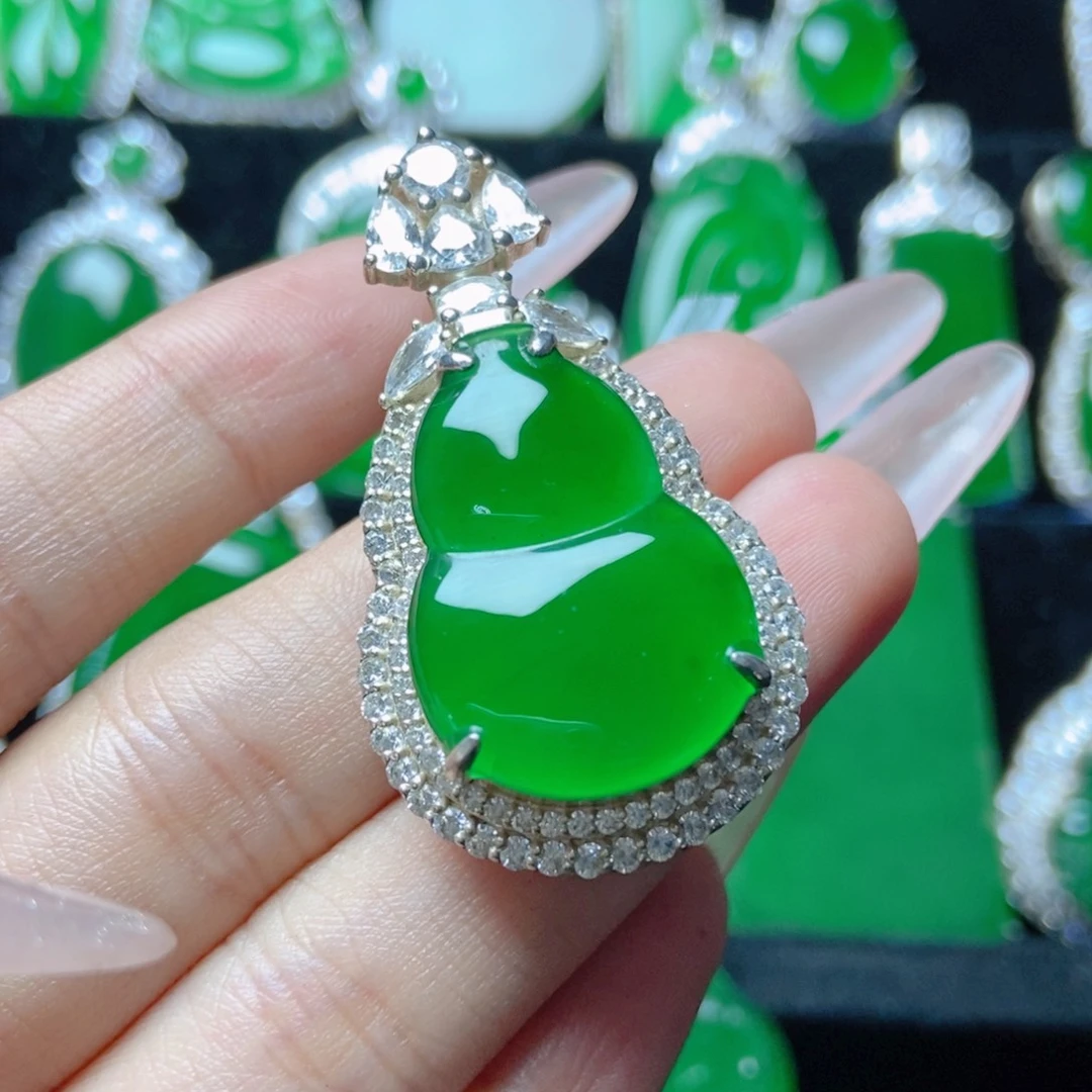 颈饰银S925镶嵌翡翠