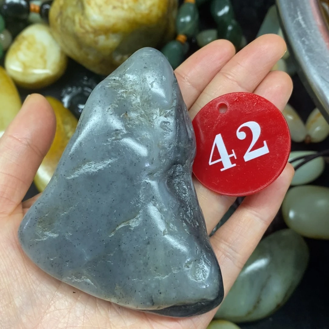 未镶嵌和田玉（糖玉）挂件