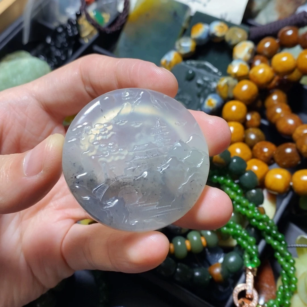 蛇纹石玉未镶嵌颈饰