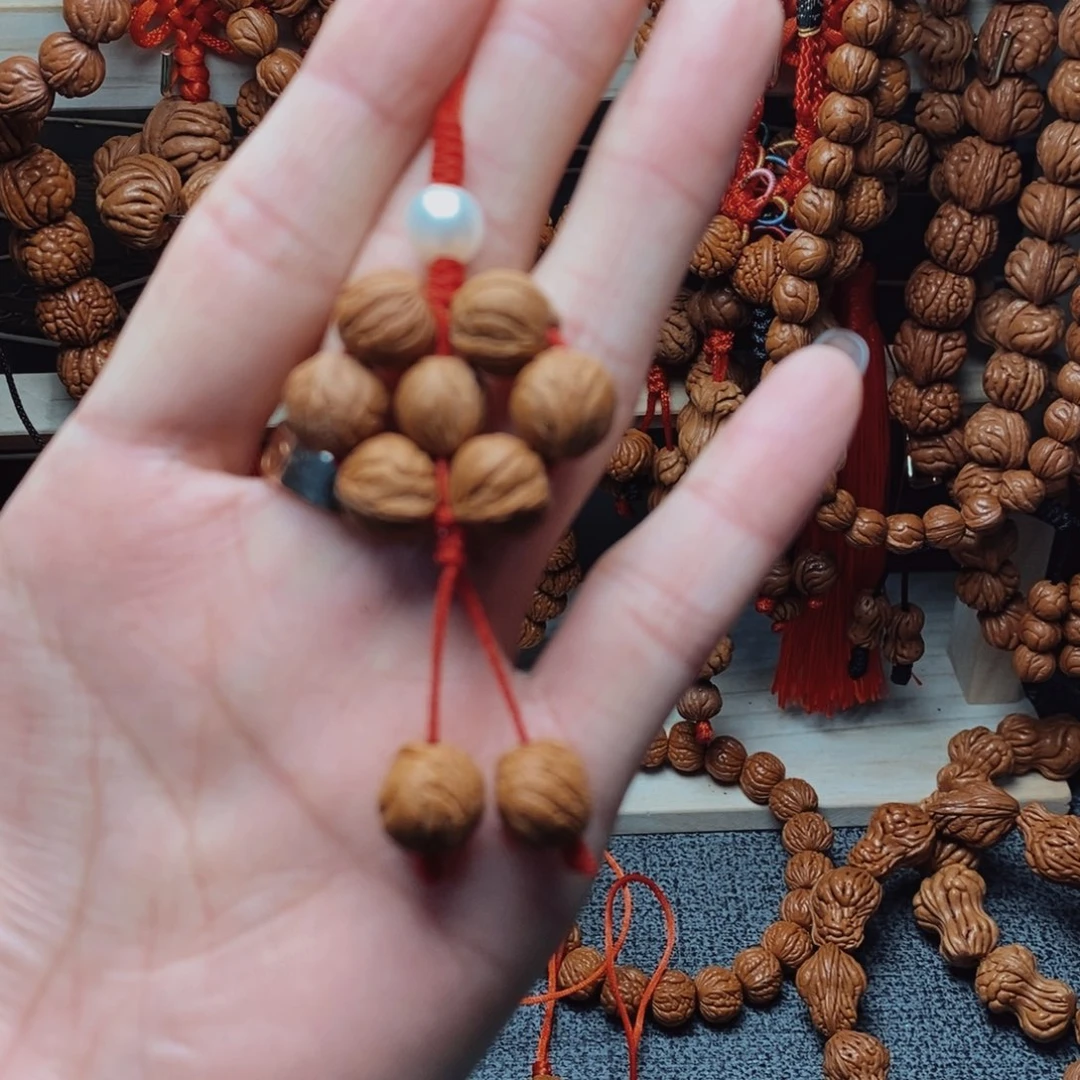 桃核吊坠龙纹桃枭