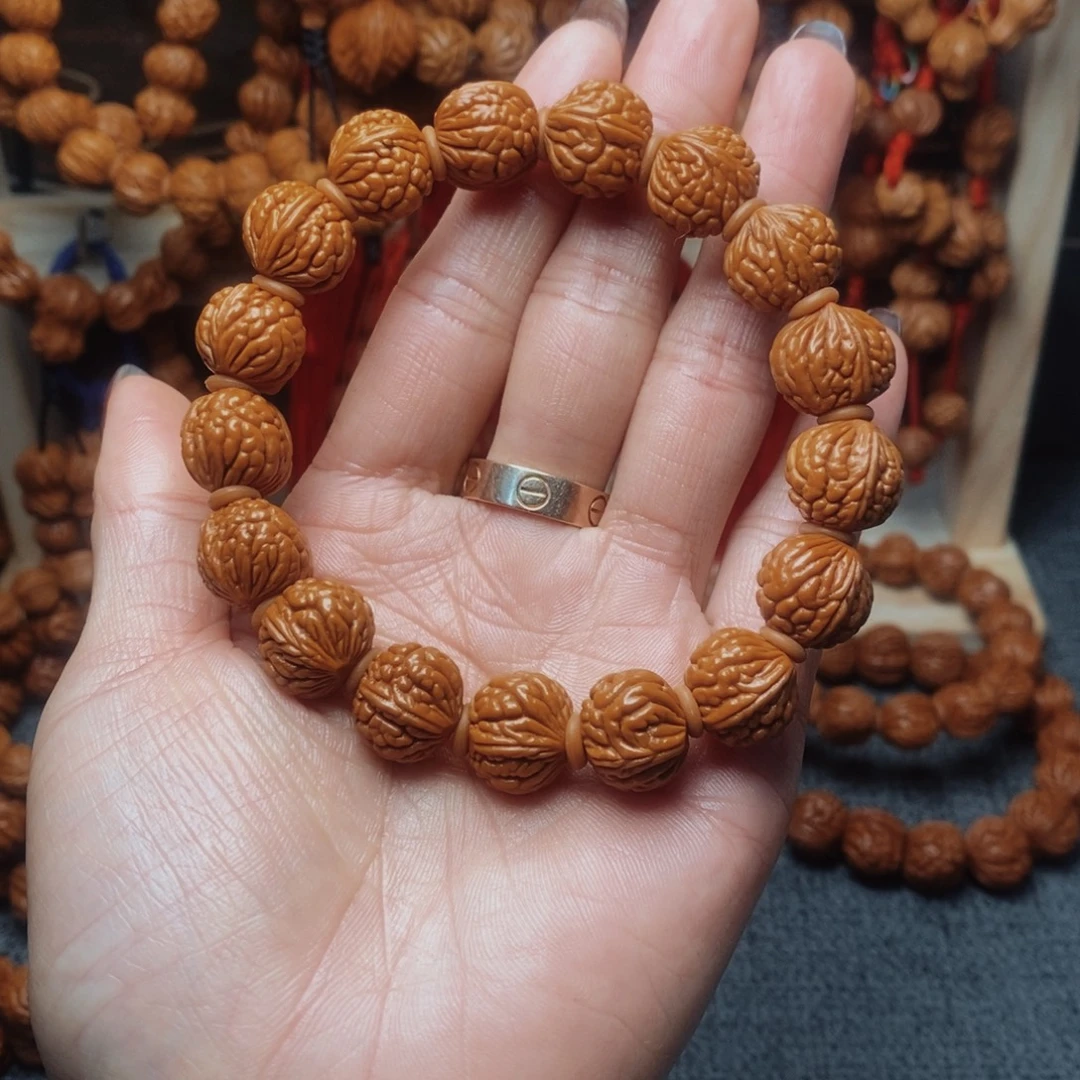 吊坠桃核龙纹桃枭