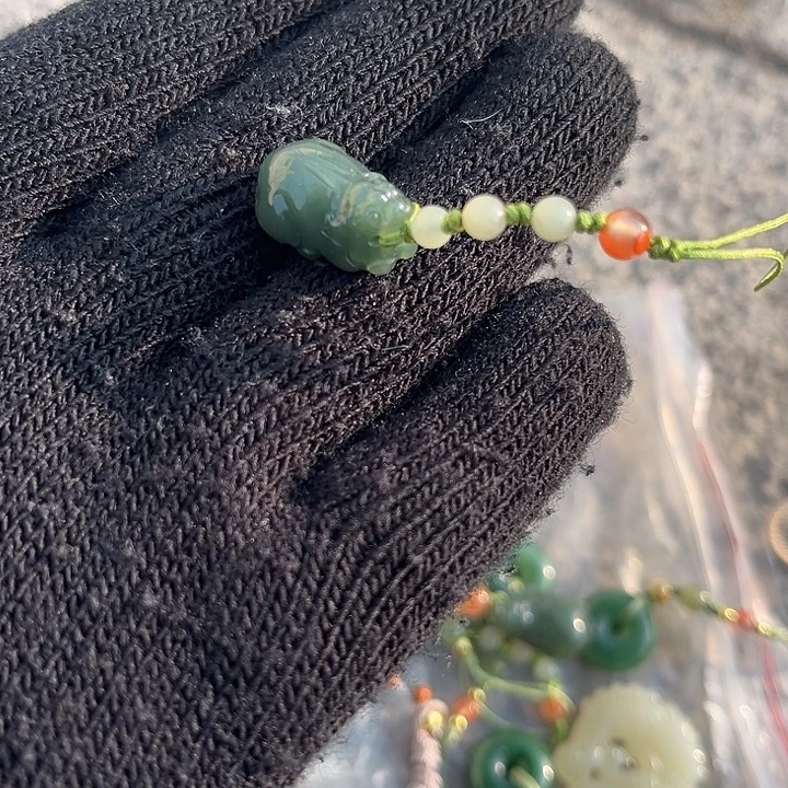 和田玉（糖玉）未镶嵌颈饰