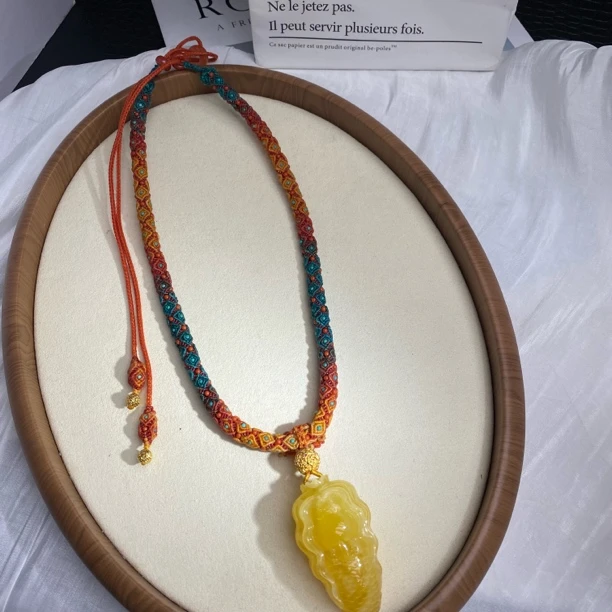 天然蜜蜡编绳美人鱼设计项链 19.6g多样性发其一 A8230
