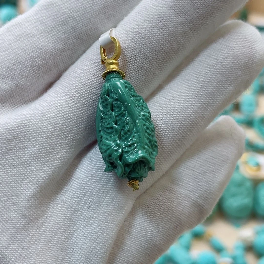 绿松石珠宝奇石18K金镶嵌