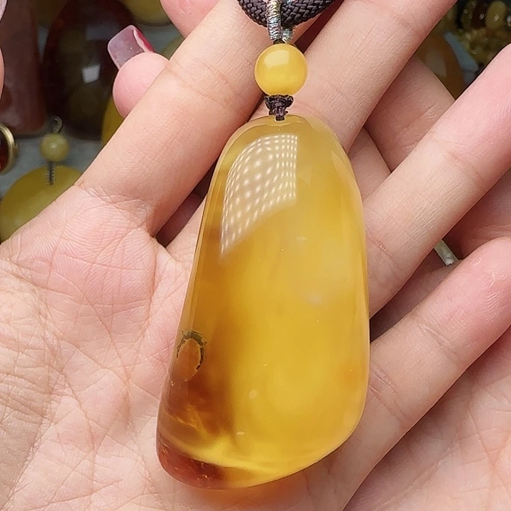 琥珀未镶嵌手链吊坠