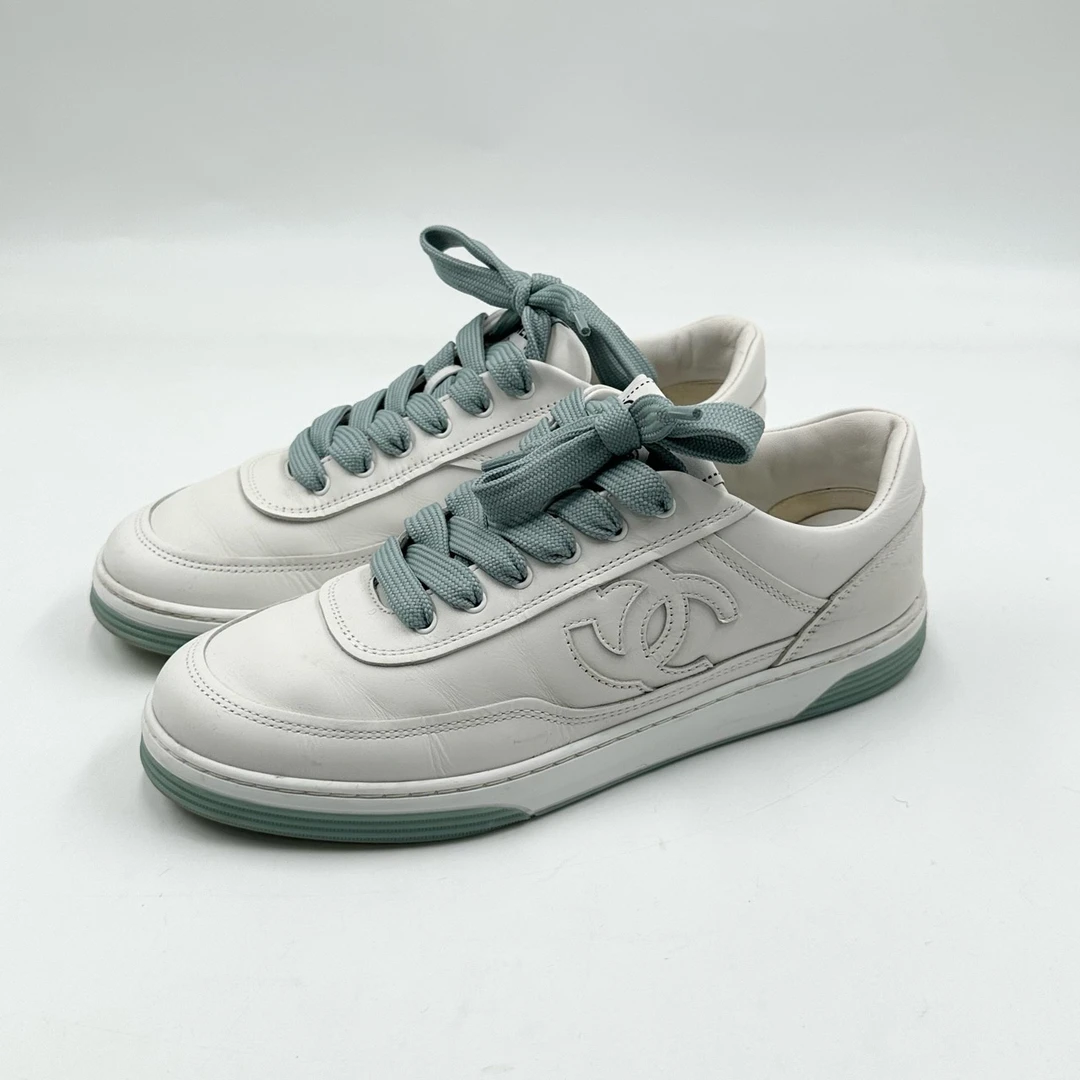 95新 Chanel/香奈儿 37.5码/双C logo白色熊猫板鞋/编码0992