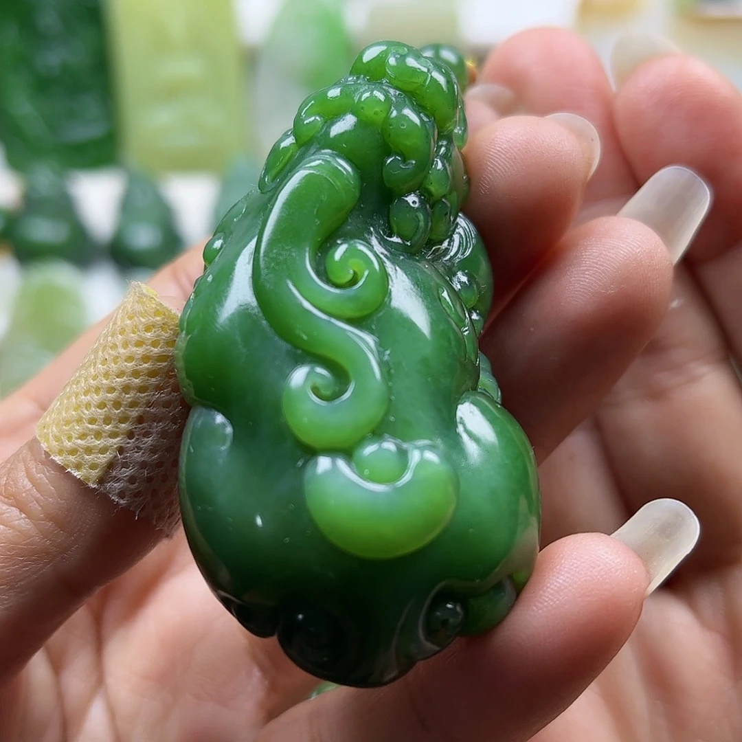 和田玉吊坠未镶嵌