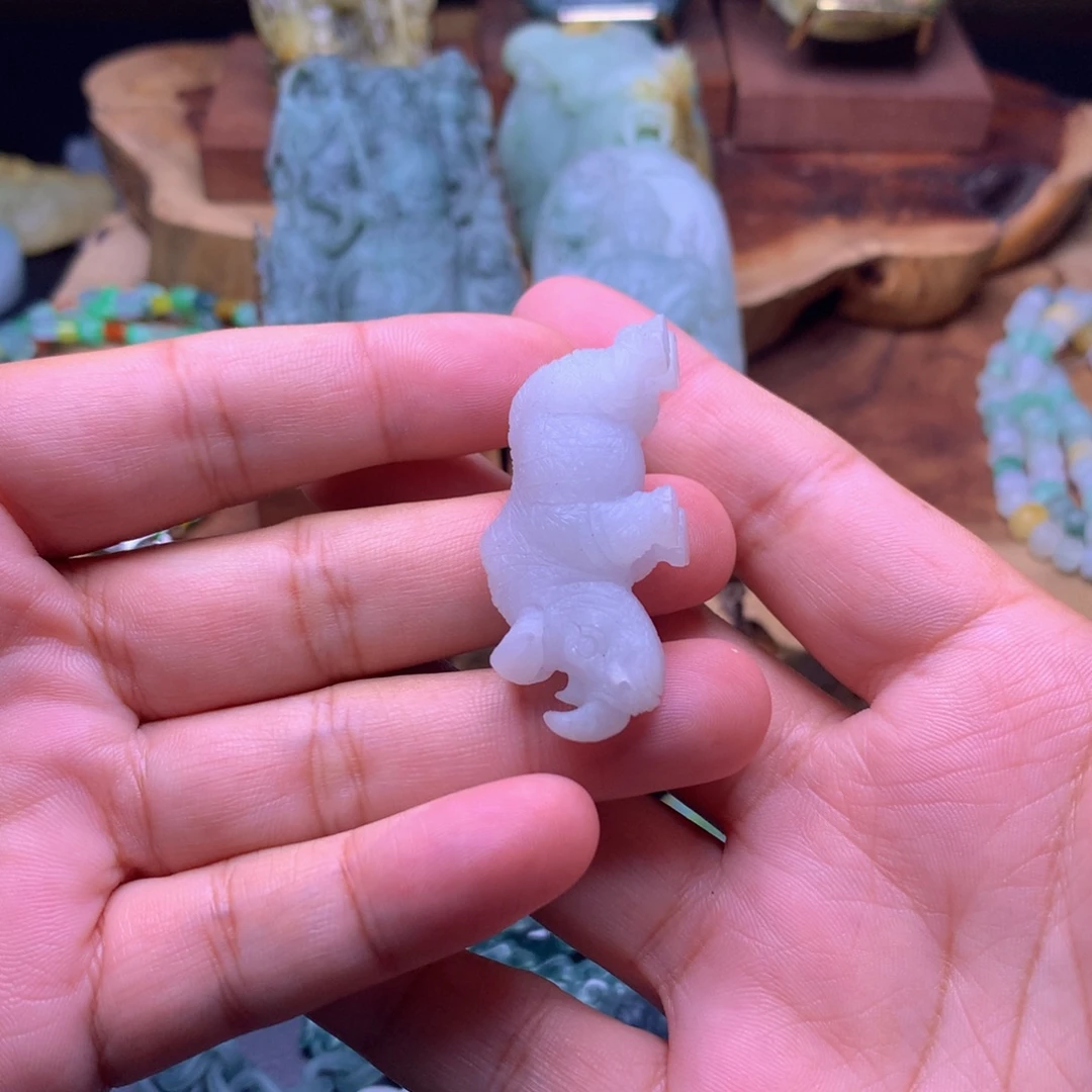 定制翡翠未镶嵌翡翠