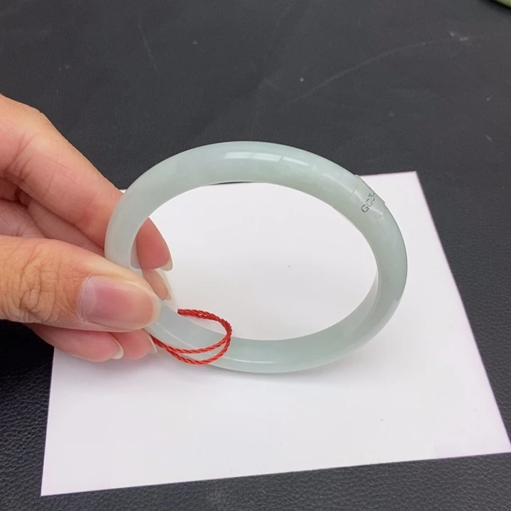 翡翠手镯未镶嵌叶****静57正圈