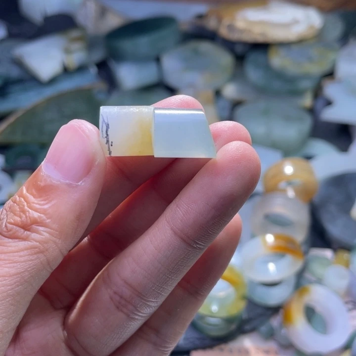 定制翡翠未镶嵌七*天翡翠定制