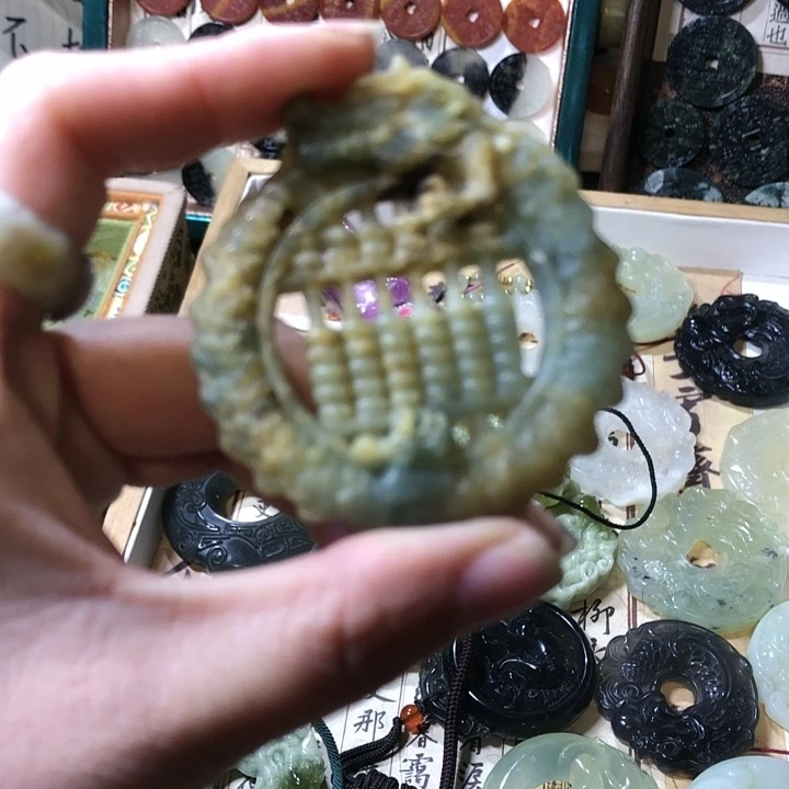 岫玉岫玉挂件未镶嵌