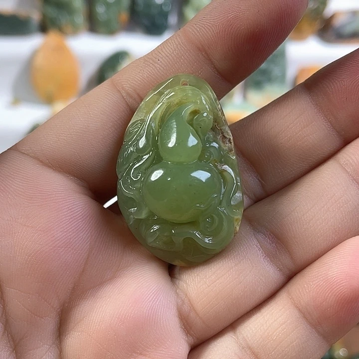 岫岩河磨玉（透闪石质玉）未镶嵌吊坠(不含链)