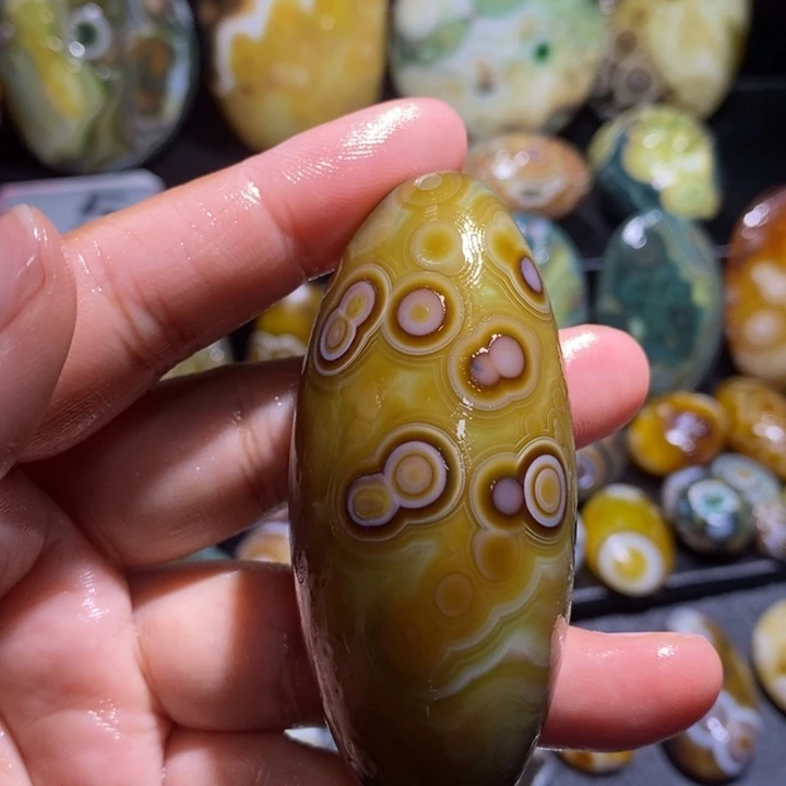 玛瑙/玉髓未镶嵌珠宝奇石68