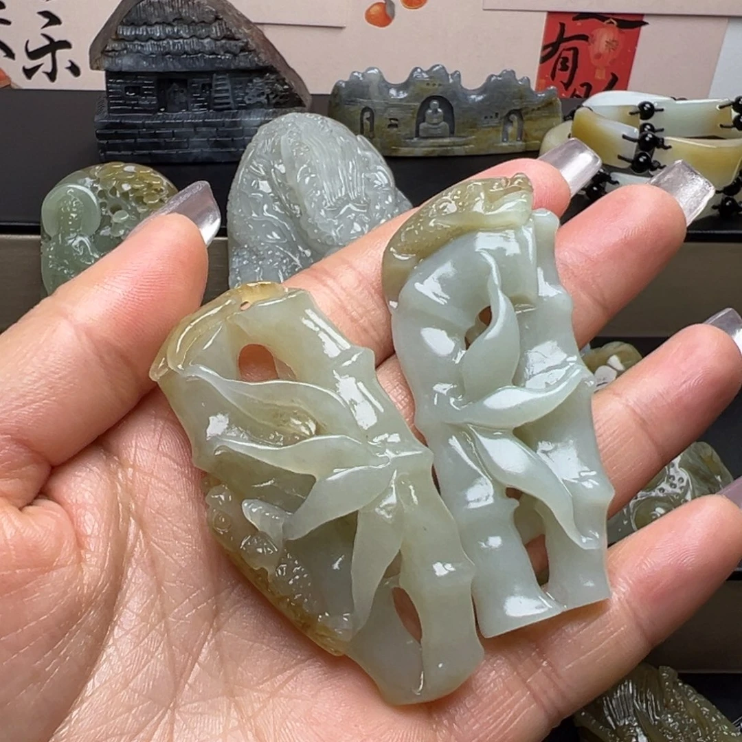 和田玉颈饰未镶嵌芙**莲