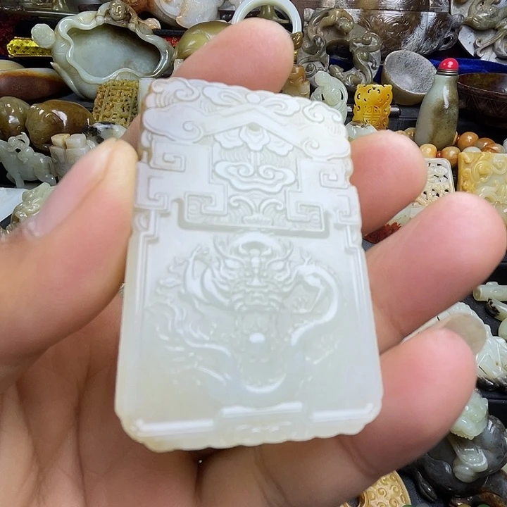 颈饰未镶嵌和田玉