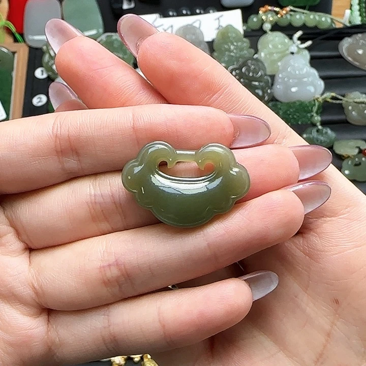 颈饰银S925镶嵌和田玉