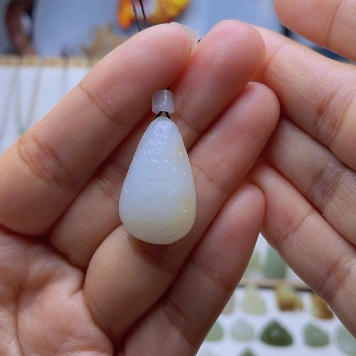 和田玉未镶嵌吊坠(不含链)